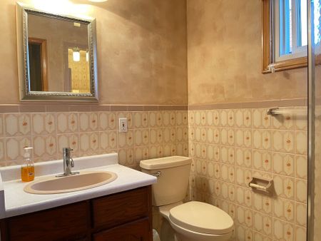 For Lease - 353 Darlington Court Unit# Lower & Main, Hamilton, Ontario - Photo 5