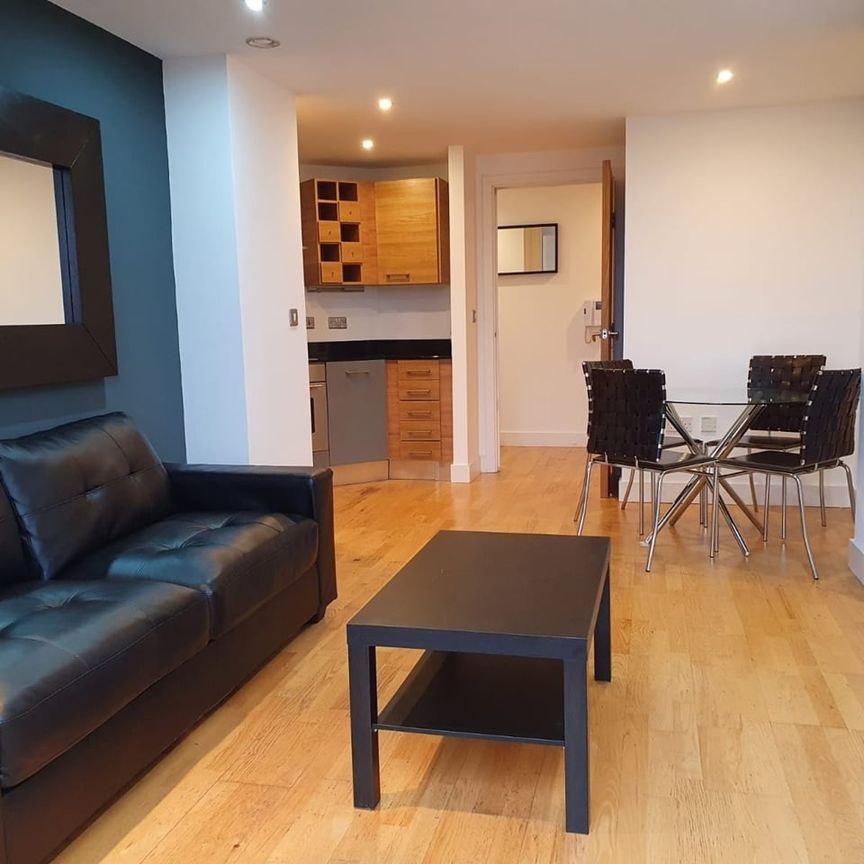 2 Bed Flat, Mackenzie House, LS10 - Photo 1