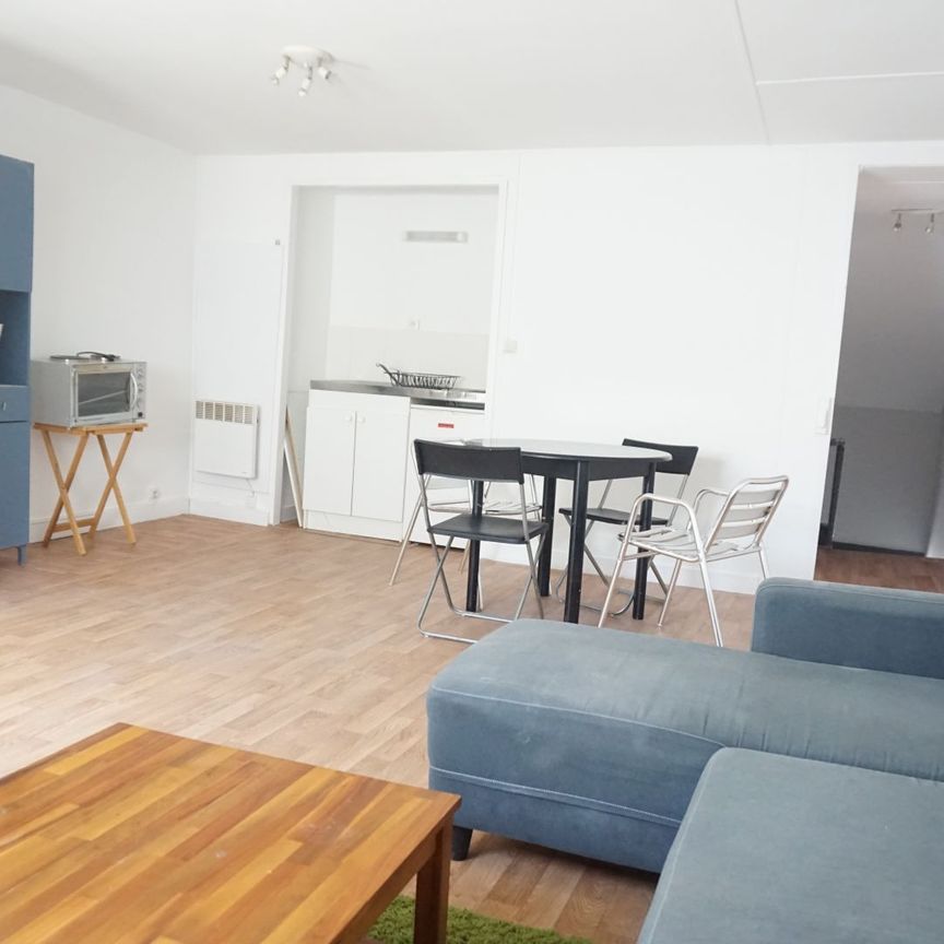 Location Appartement 1 pièce 27m² LILLE 59000 - Photo 1