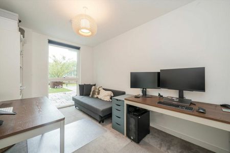 Bathgate Place, Ealing, W13 - Photo 2