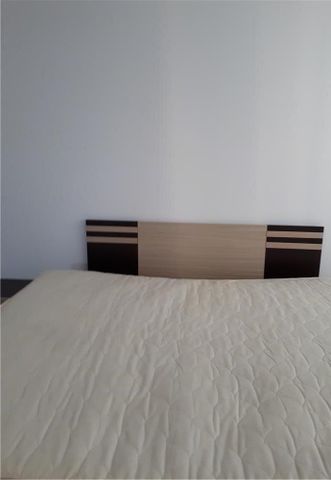Inchiriez apartament cu 2 camere - Photo 3