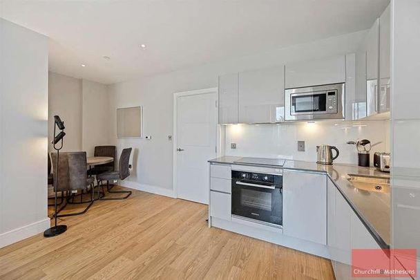 Summerstown, Wimbledon, SW17 - Photo 1