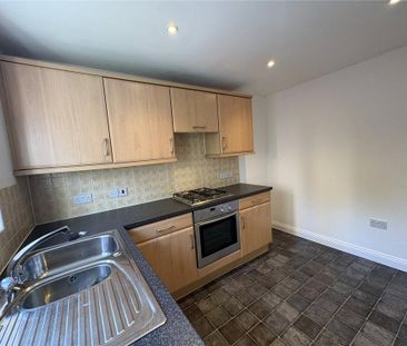 3 bedroom end of terrace house to rent - Photo 5