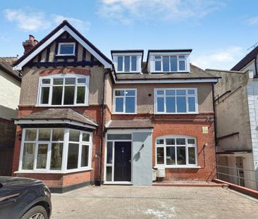 2 bedroom ground floor flat to rent - Photo 2