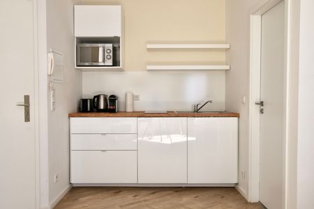 Mitten in der City - Apartment mit Balkon Nähe Barbarossaplatz - Photo 5