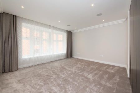 3 bedroom flat to rent - Photo 4