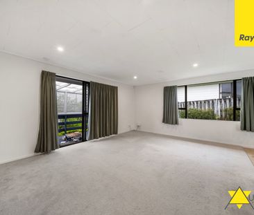 Charming Family Home in a Convenient New Lynn Location - Photo 4