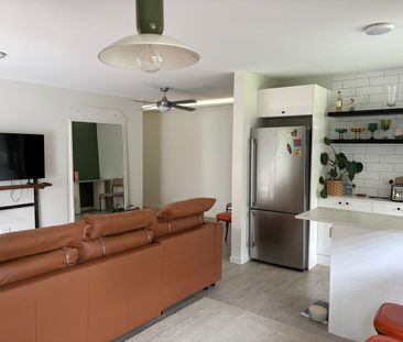 Recently renovated, tranquil inner city living - Photo 4