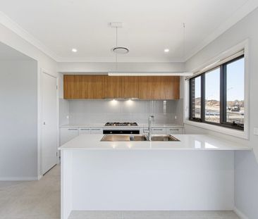 Brand New 4 Bedroom Home - Ducted Air-Con, Stunning Decor, Garage - Photo 5