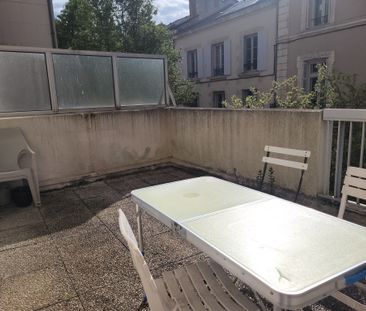 POITIERS CENTRE VILLE dans rue piétonne studio de 37 m² avec terras... - Photo 3