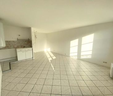 Location Appartement 1 pièce 31m² - Photo 6