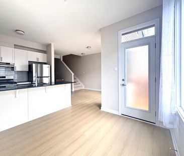 For Lease - 868 Andesite Terrace, Barrhaven, Ontario - Photo 1