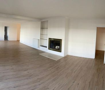 Location Appartement 5 pièces 127m² LE MANS 72000 - Photo 3