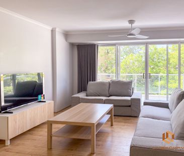 East Perth - Photo 3