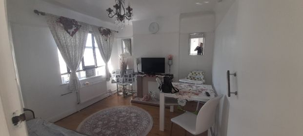 2 Bed Flat, Tanfield Avenue, NW2 - Photo 1