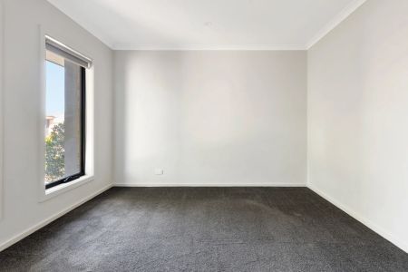 Modern family home in popular Harpley Estate. - Photo 5