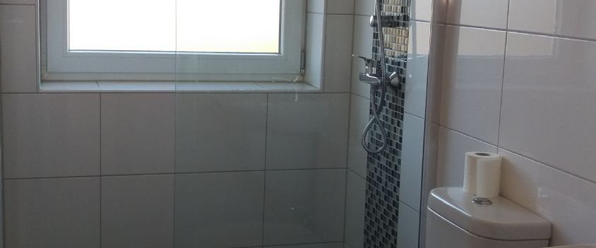 +++ Moderne Top Etagenwohnung +++ - Photo 1