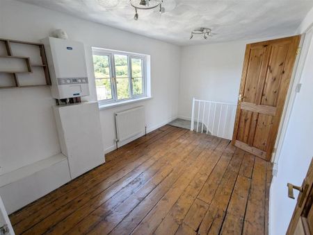 2 bedroom terraced house to rent - Photo 5