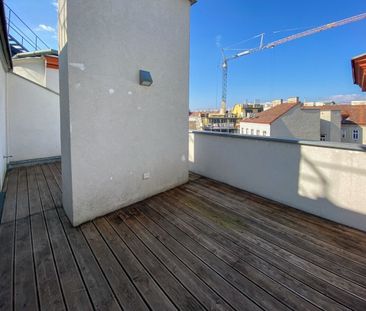 MARGARETENHOF: Traumhafte 3-Zimmer-DG-Wohnung mit Terrasse zu miete... - Photo 3