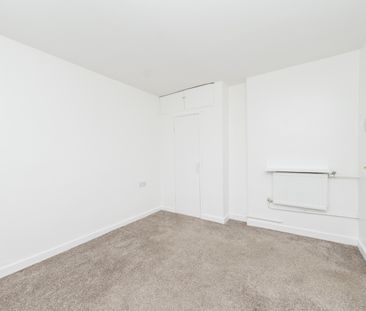 ST LEONARDS AVENUE THRYBERGH S65 4DH - Photo 4