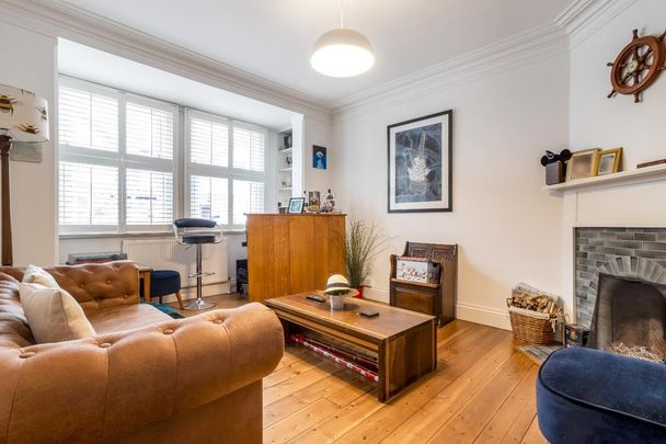 4 bedroom terraced house to rent - Photo 1