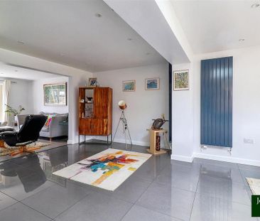 3 bedroom semi-detached house to rent - Photo 3