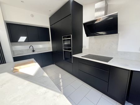 Southview Road, Danbury - Photo 2