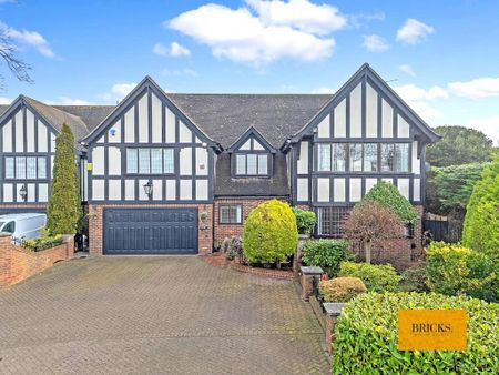 4 bedroom detached house to rent - Photo 2