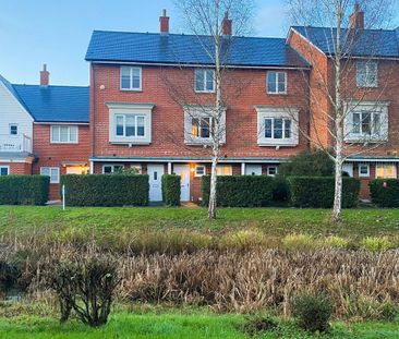 4 bedroom terraced house to rent - Photo 3