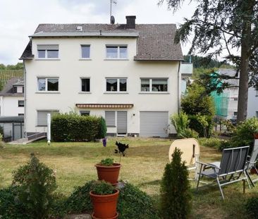 Konz, helle 3-Zimmer-Dachgeschosswohnung mit Einbauküche, Balkon un... - Foto 1