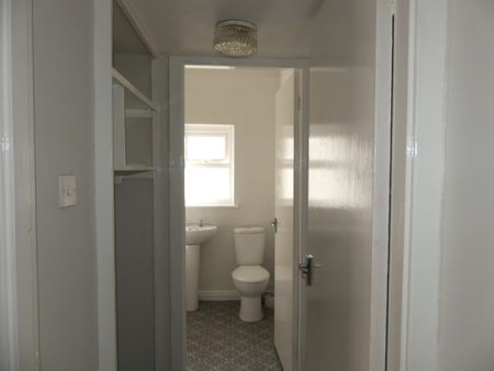 Lytham Road Flat 2 - Photo 5
