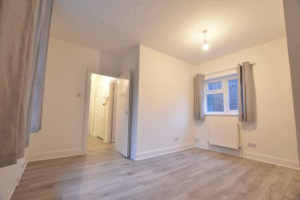 1 Bed Flat, Crescent Road, LU2 - Photo 1