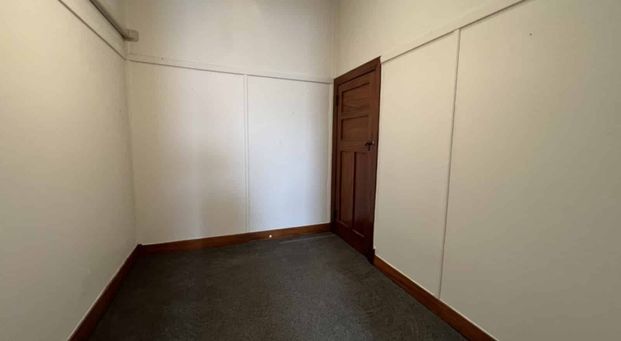 ONE BEDROOM, CITY CENTRE - Photo 1