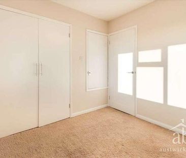 Foden Avenue, Ipswich, IP1 - Photo 6