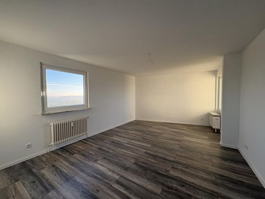 Helle 3-Zimmer-Wohnung mit besonderer Aussicht in Blumenthal - Foto 1
