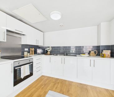 Room in a Shared Flat, Queensland Place, L7 - Photo 4
