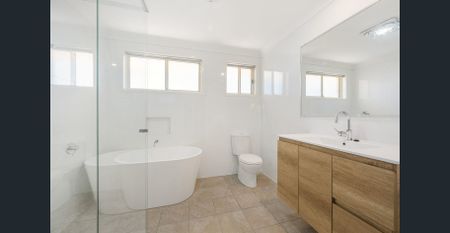 Lighthouse Living - Photo 3