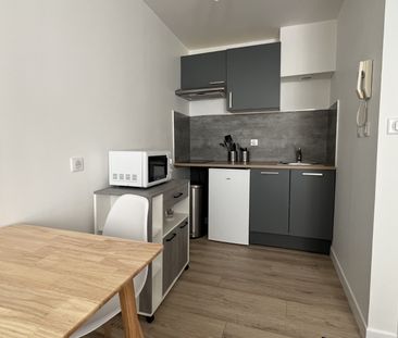 Location Appartement 1 pièce 24m² NIORT 79000 - Photo 4