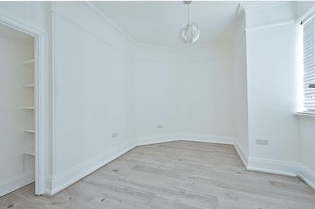 2 bedroom ground floor maisonette to rent - Photo 5