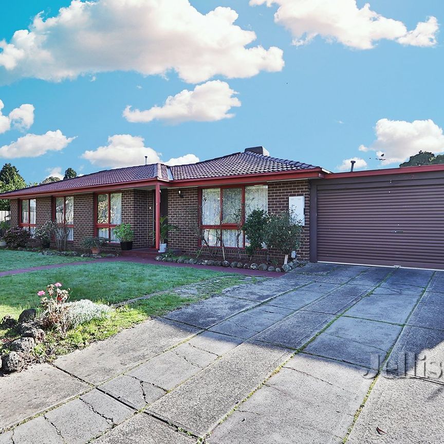 7 Wallace Road, Wantirna South - Photo 1