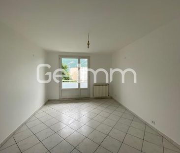 Location Appartement 3 pièces 52,82 m² - Photo 2