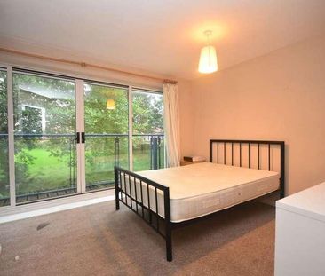 Sadler Court, Hulme, Manchester, M15 - Photo 5