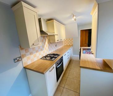 2 bedroom ground floor flat to rent - Photo 6