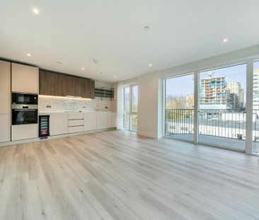 3 bedroom flat to rent - Photo 2