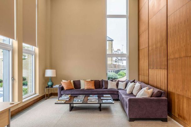 A luxury three bedroom apartment. - Photo 1