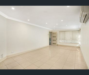 Well-Presented Family Home in Quiet Location - Photo 1