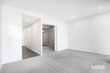 2411/350 William Street, Melbourne - Photo 2
