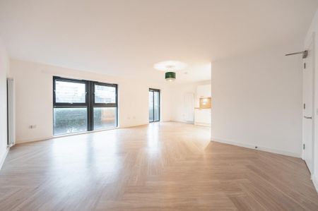 2 bedroom flat to rent - Photo 2