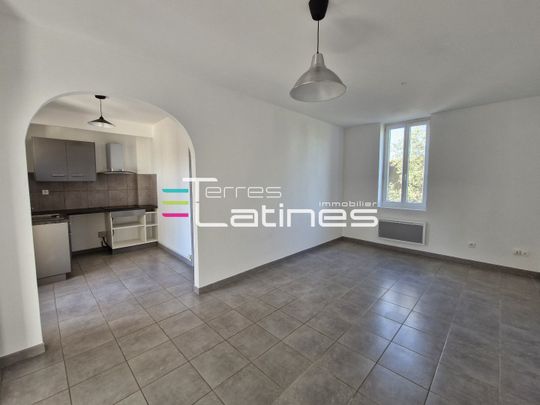 Location Appartement 2 pièces 41m² NIMES 30000 - Photo 1