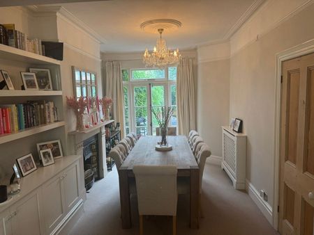 4 Bed Terraced House, Lavenham Road, SW18 - Photo 4